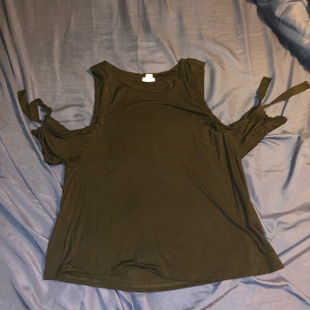 Black open shoulder shirt